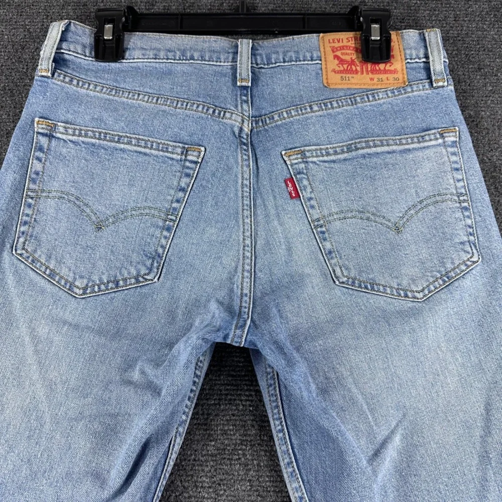 Levi's 511 Jeans Mens 31x30 W31 L30 Light Wash Slim Fit Denim